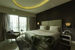 Damac Paramount Towers in Business Bay: cinema amenities — image 8