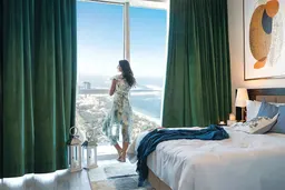 Avani Palm View Dubai Hotel & Suites in Dubai Media City: concierge service — image 8
