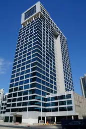 Clover Bay Tower في الخليج التجاري: واجهات زجاجية واسعة — صورة 6