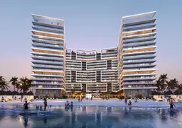 Shoreline in Al Marjan Island: landscaped gardens — image 3