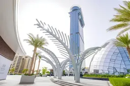 The Palm Tower in Palm Jumeirah: concierge service — image 2