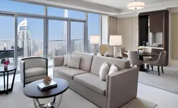 The Address Dubai Mall Residences في وسط مدينة دبي: خدمة كونسيرج — صورة 6