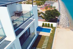 Sun Island Villas : quatre ou cinq chambres sur trois niveaux intérieurs — photo 10