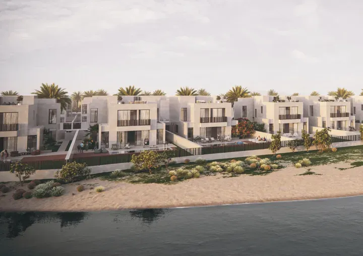 Sunrise Living in Jumeirah Park: sports courts — image 2