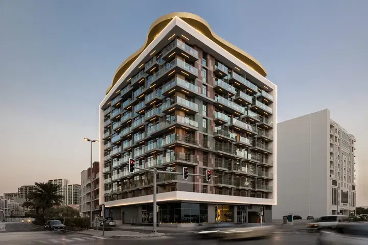 Stonehenge Residences — image 2