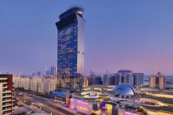 The Palm Tower in Palm Jumeirah: concierge service — image 3