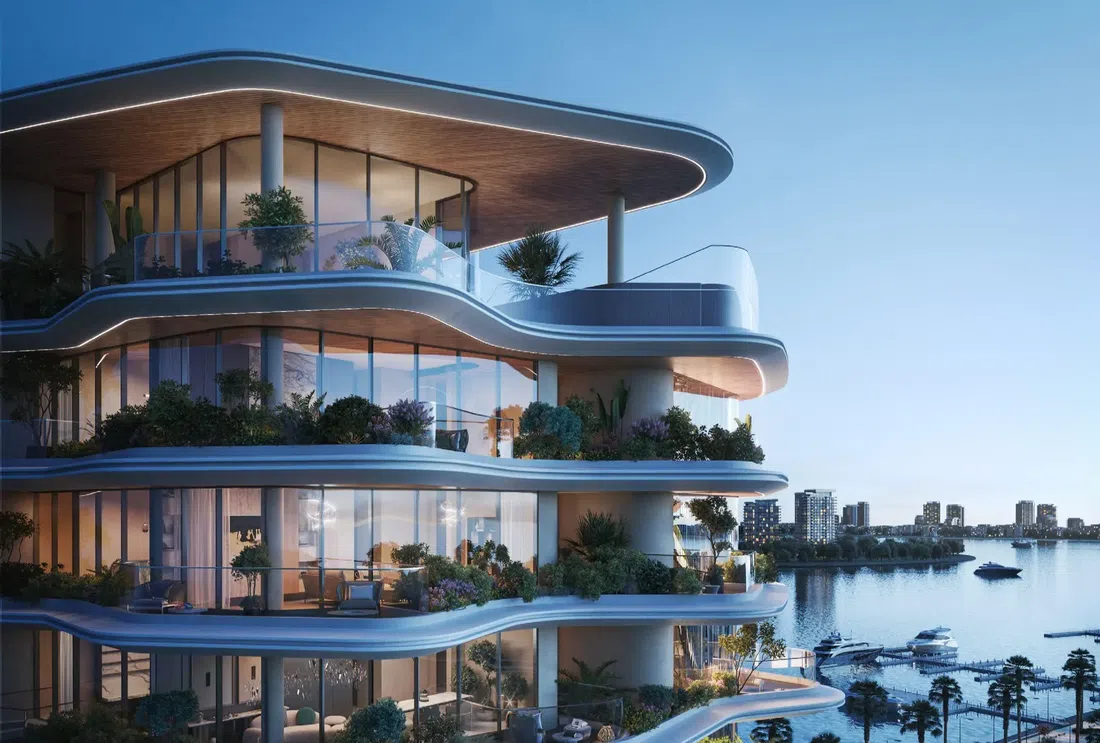 Lia in Dubai Islands: expansive glazing — image 6