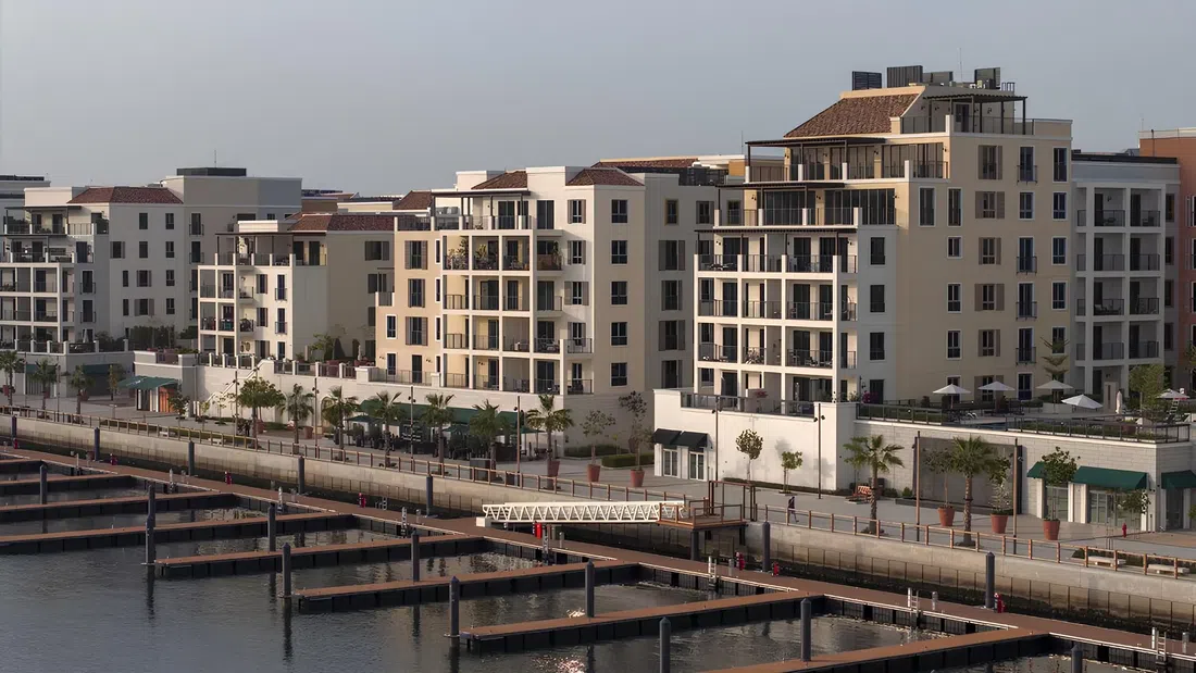 Properties at La Rive Tower 2 — image 5