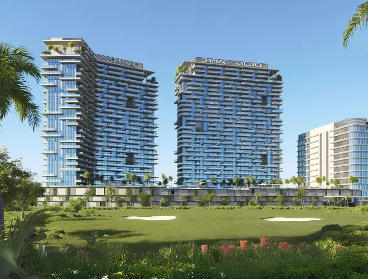Damac District Tower A in Damac Hills: sports courts — image 2