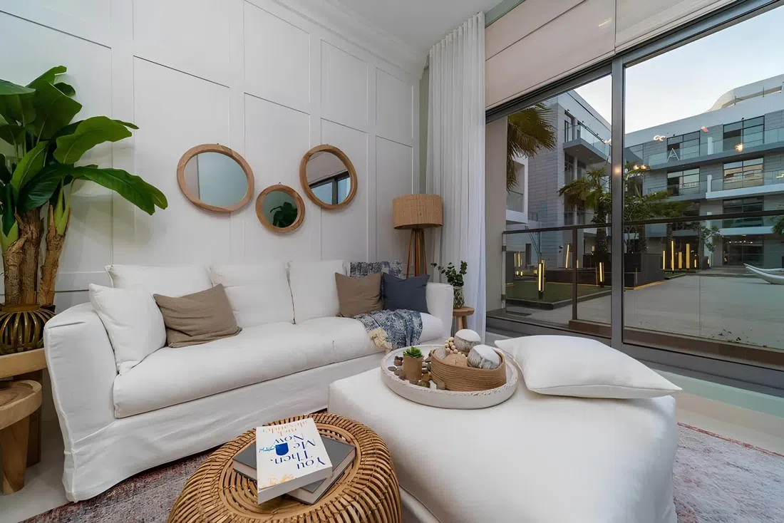 Prime Views in Meydan (Nad Al Sheba 1): landscaped gardens — image 10