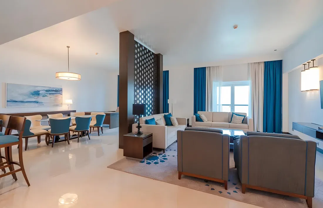 Fairmont Marina Residences in Al Kasir: concierge service — image 6