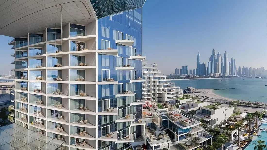 Five Palm Jumeirah in Palm Jumeirah: expansive glazing — image 9
