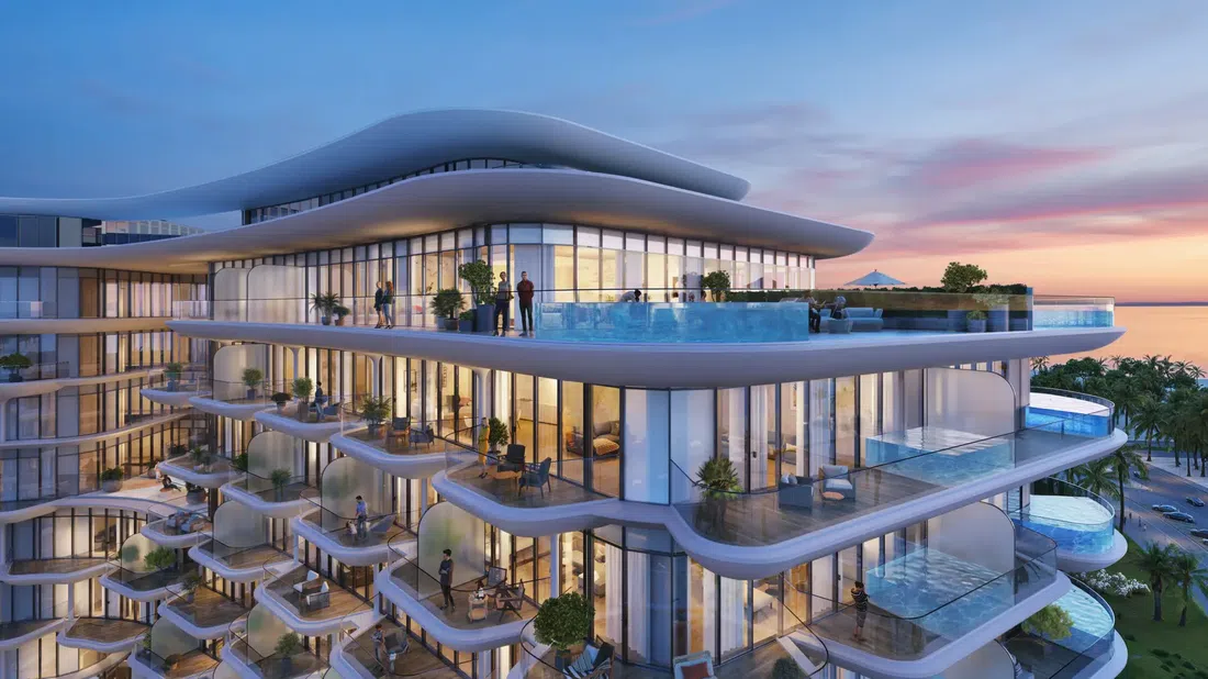 Taj Wellington Mews in Al Marjan Island: sports courts — image 11