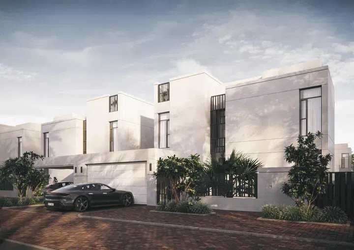 Sunrise Living in Jumeirah Park: sports courts — image 3