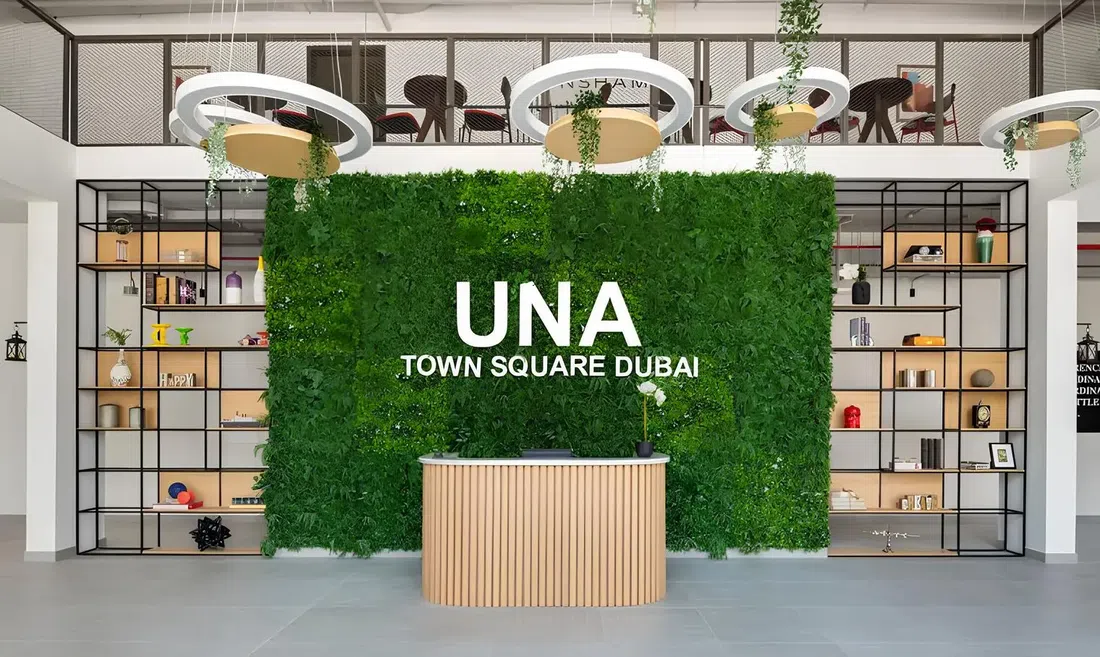 Una Apartments in Town Square: sports courts — image 7