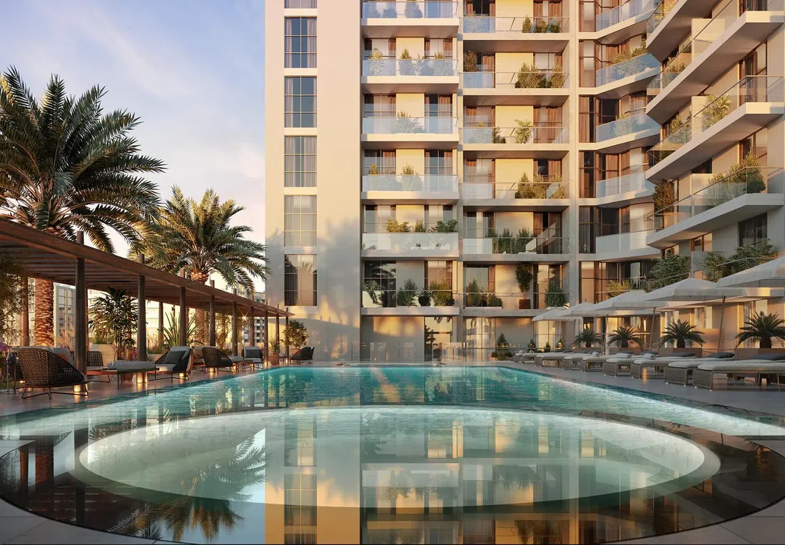 Plaza in Al Furjan: cinema amenities — image 4
