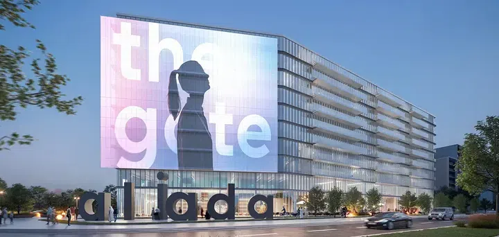 The Gate 5 في مويلح التجارية: حدائق منسّقة — صورة 3