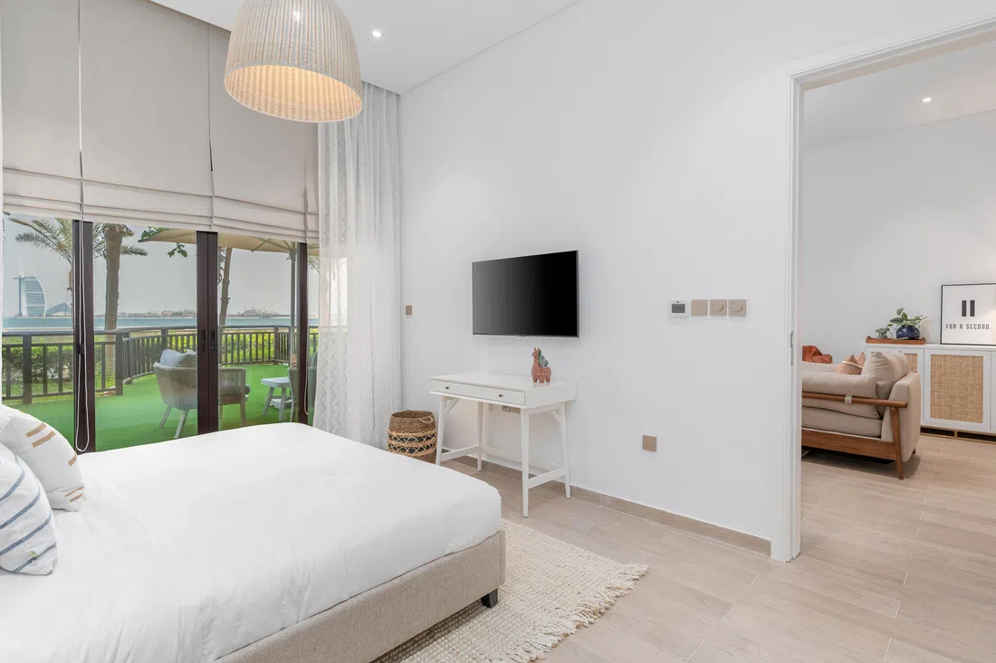 Anantara Residences in Palm Jumeirah: marble detailing — image 11