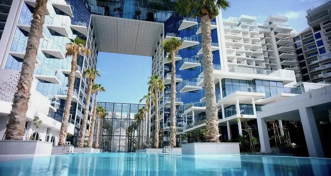 Five Palm Jumeirah in Palm Jumeirah: expansive glazing — image 12