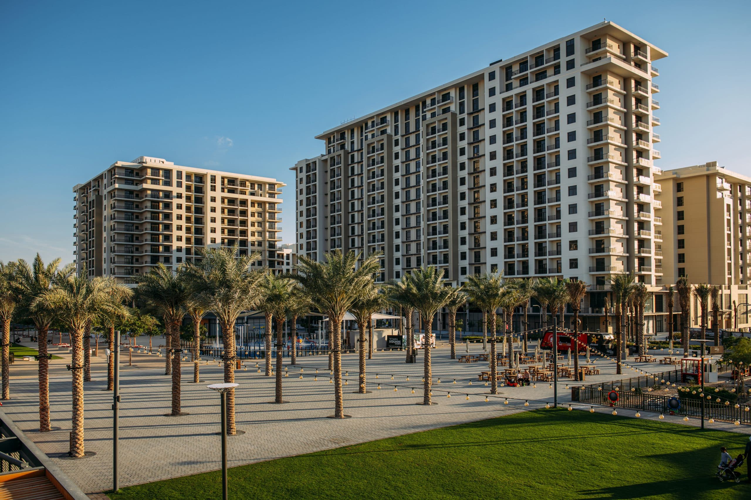 NSHAMA "Parkside Rawda Apartments"