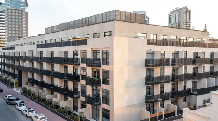 HMB "Beverly Residence"