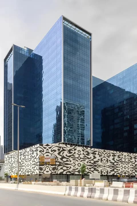 IAH PROJECT DEVELOPMENT "Tamani Arts Offices"