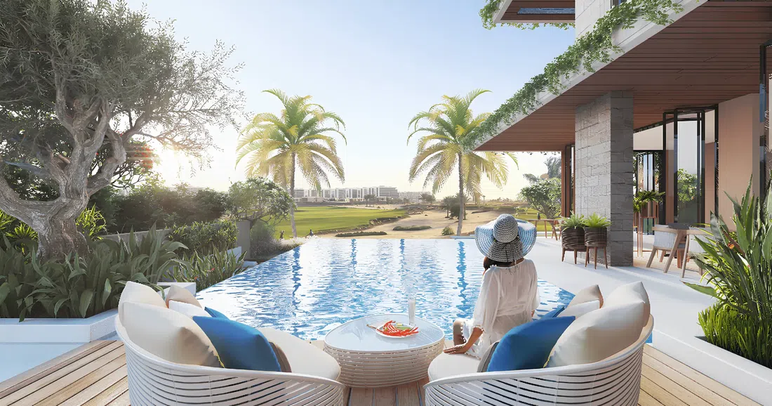 جلسة بجوار المسبح وحديقة في Cavalli Estates